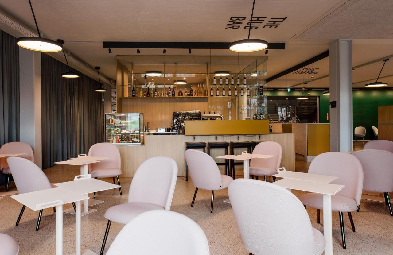 The Lab Capsule Hotel Thun Exterior photo
